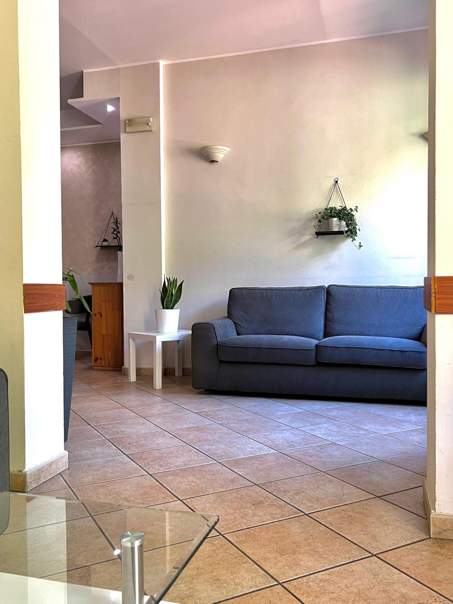 Hotel Sara Milan Bagian luar foto