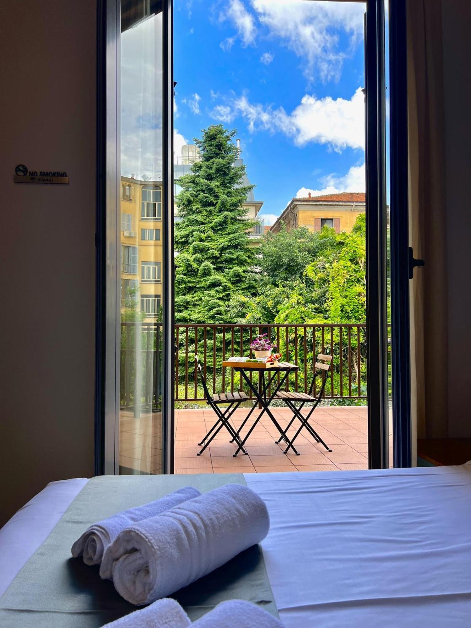 Hotel Sara Milan Bagian luar foto